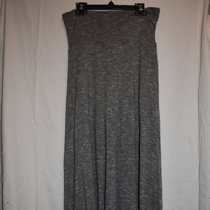 Gray/Black Knit Maxi Skirt